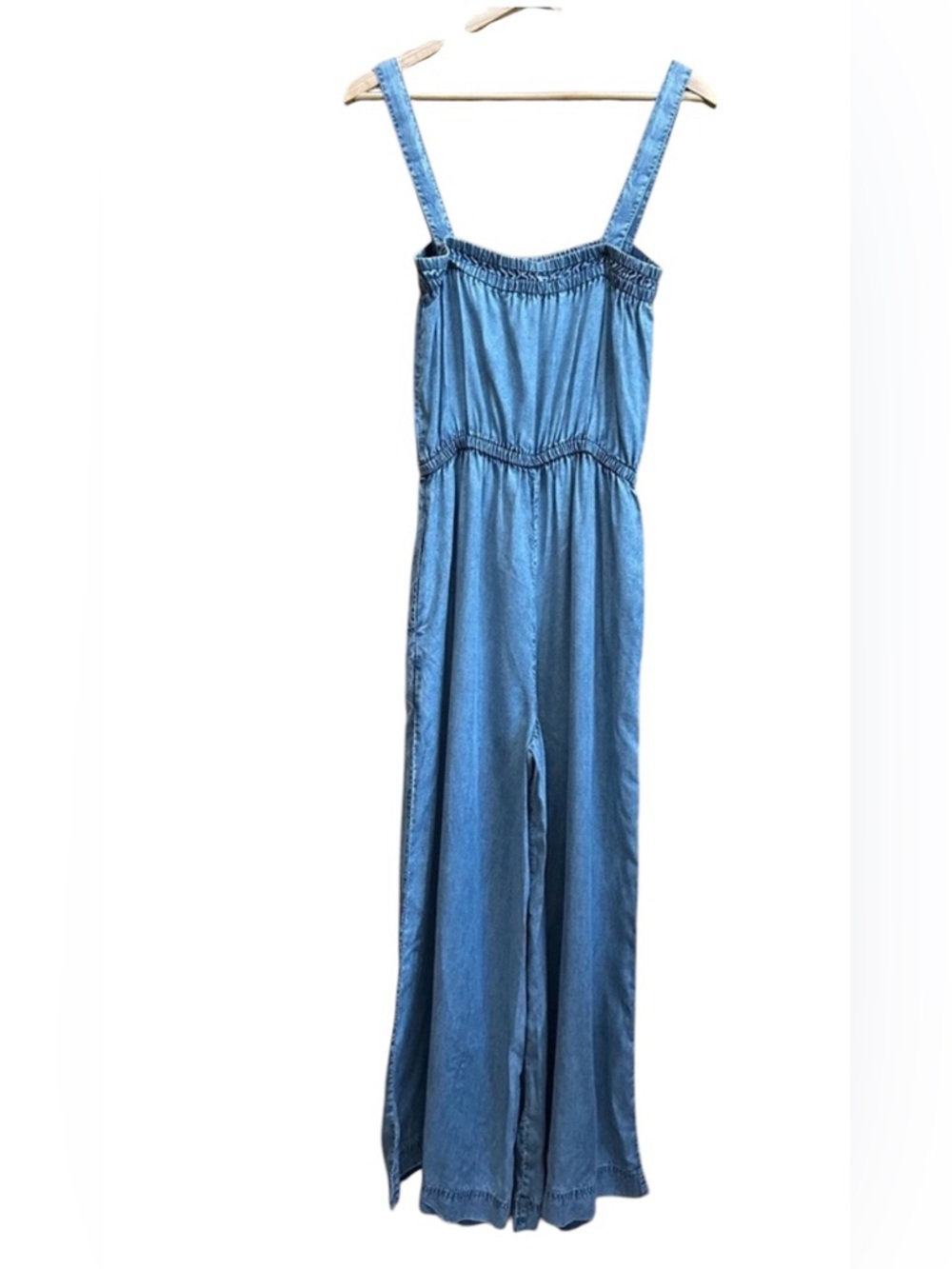 Z Supply Blue Chambray Jumpsuit. Size Small 28” Bust with Stretch to 34” Bust